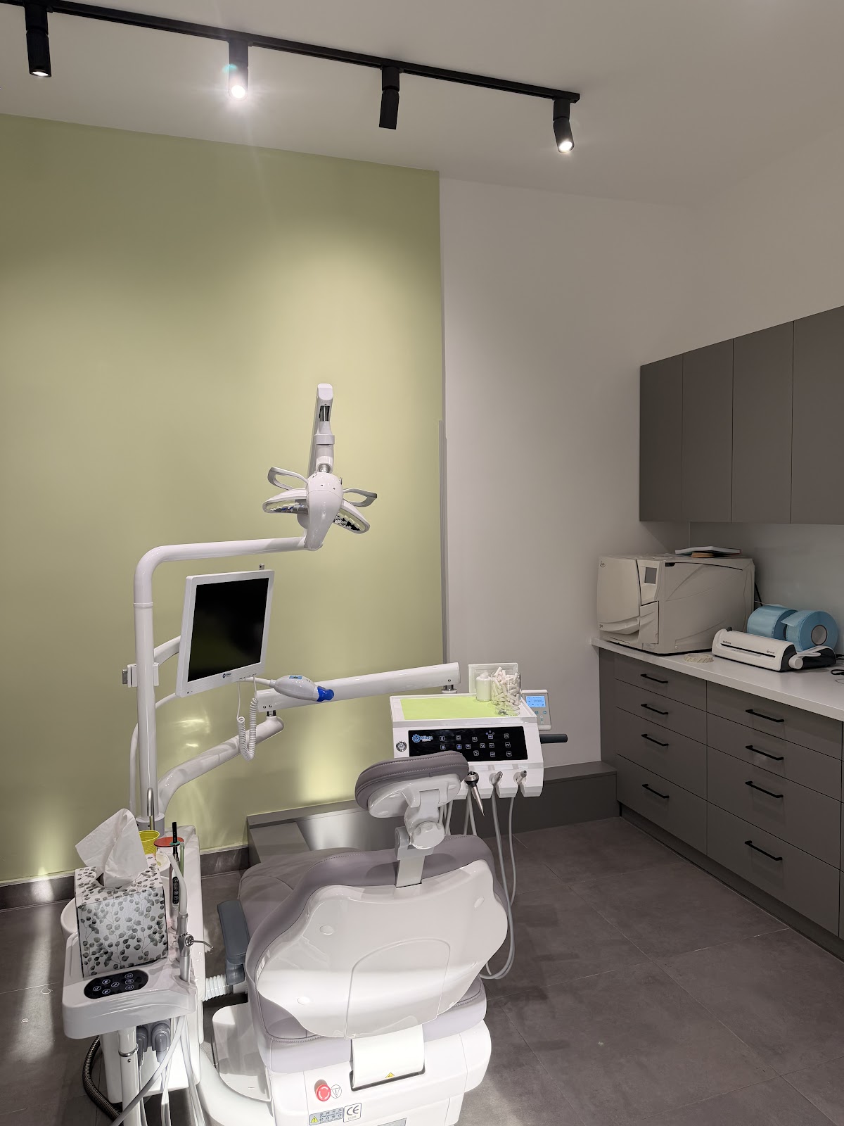 Stručnost i iskustvo - Iv Dental Studio